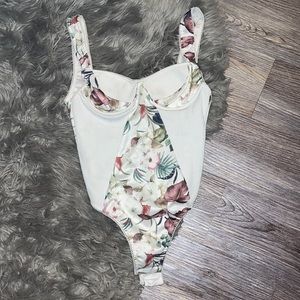🌺Floral corset bodysuit 🌸